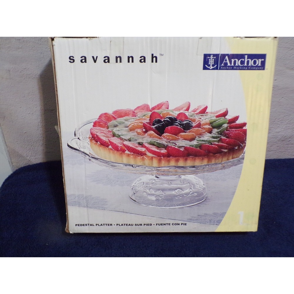 Anchor Hocking 12" Glass Cake Plate Flower Design "Savannah"